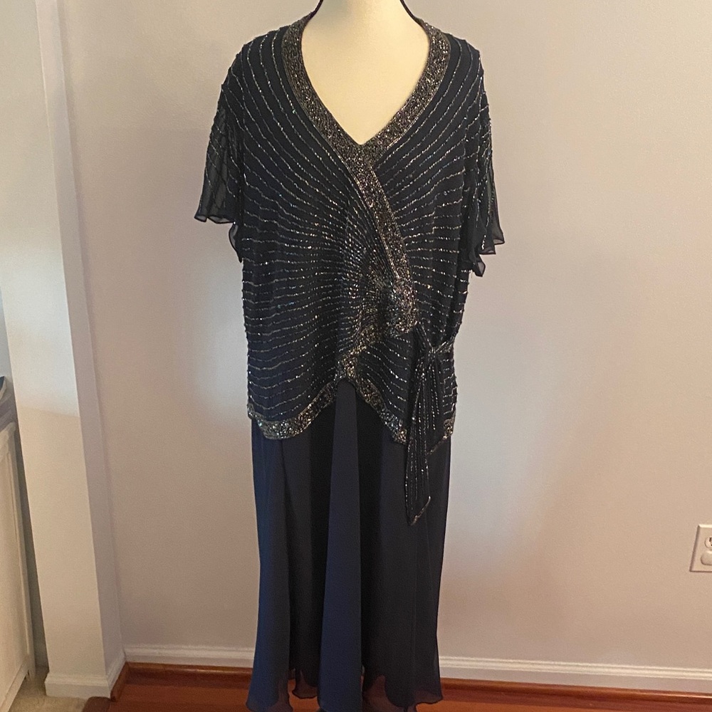 JKARA size 20W special occasion dress beaded Excellent condition - Picture 2 of 13
